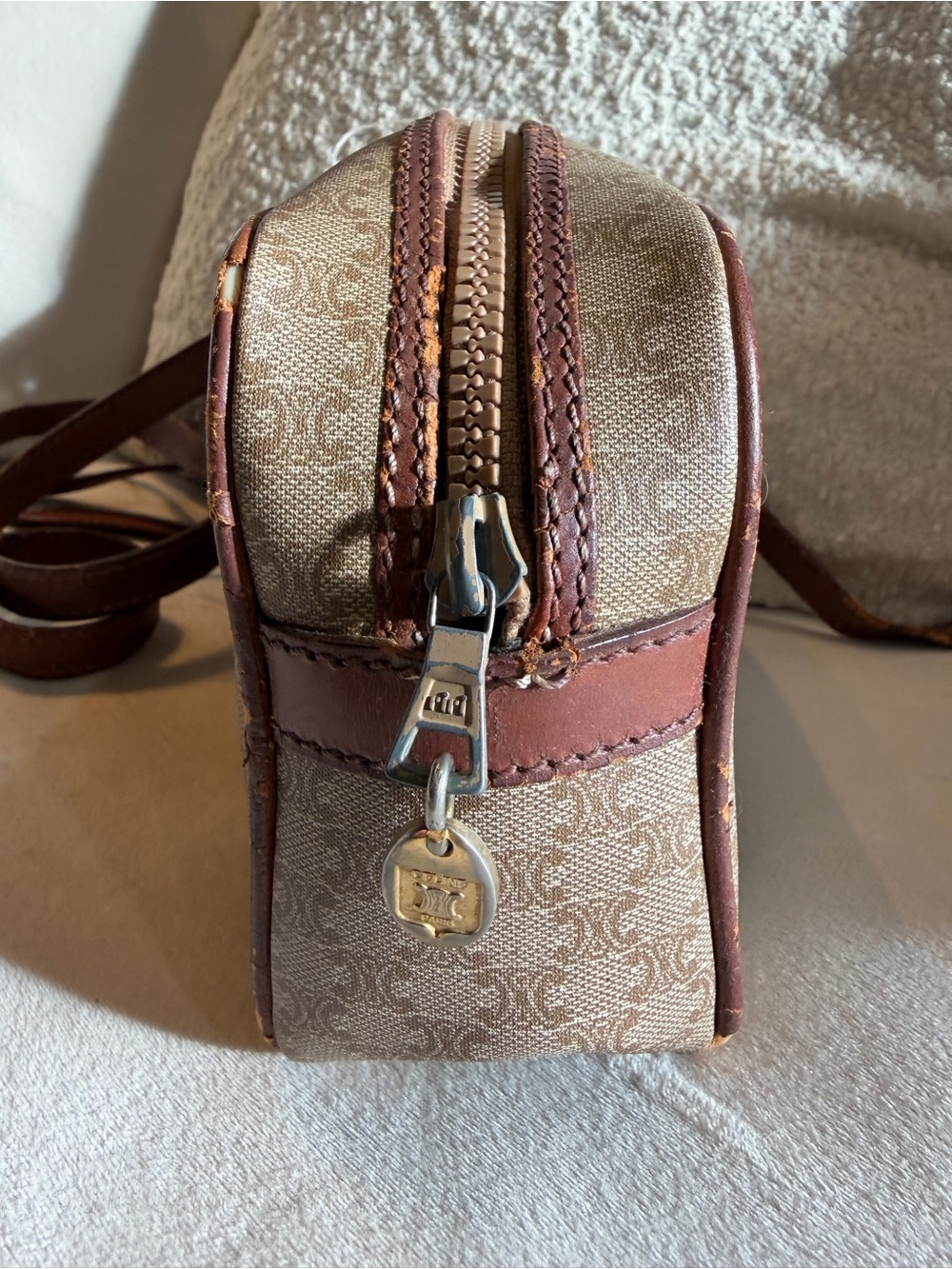 Vintage CELINE Macadam Camera Bag Crossbody Greige & Maroon Leather - Picture 5 of 15